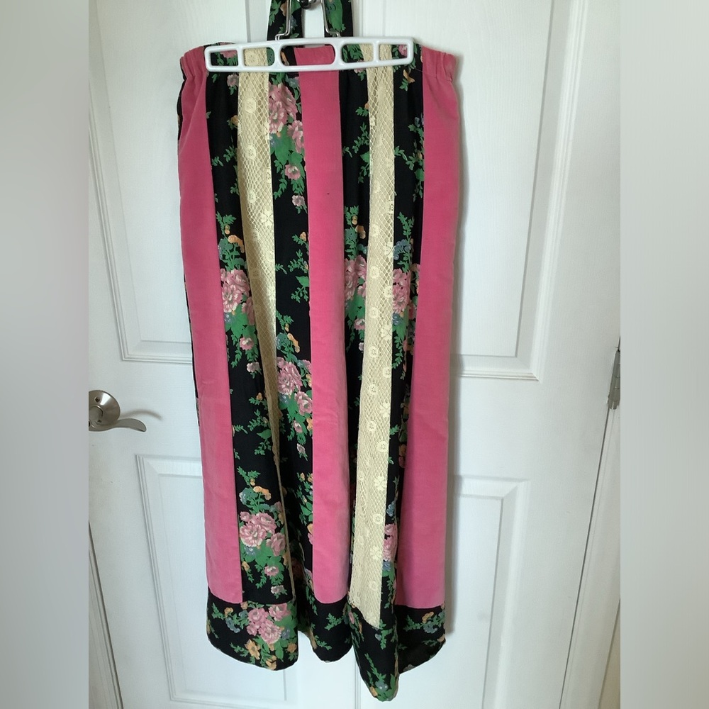 Fun gypsy type skirt M